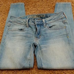 American Eagle Skinny Jeans Size 2